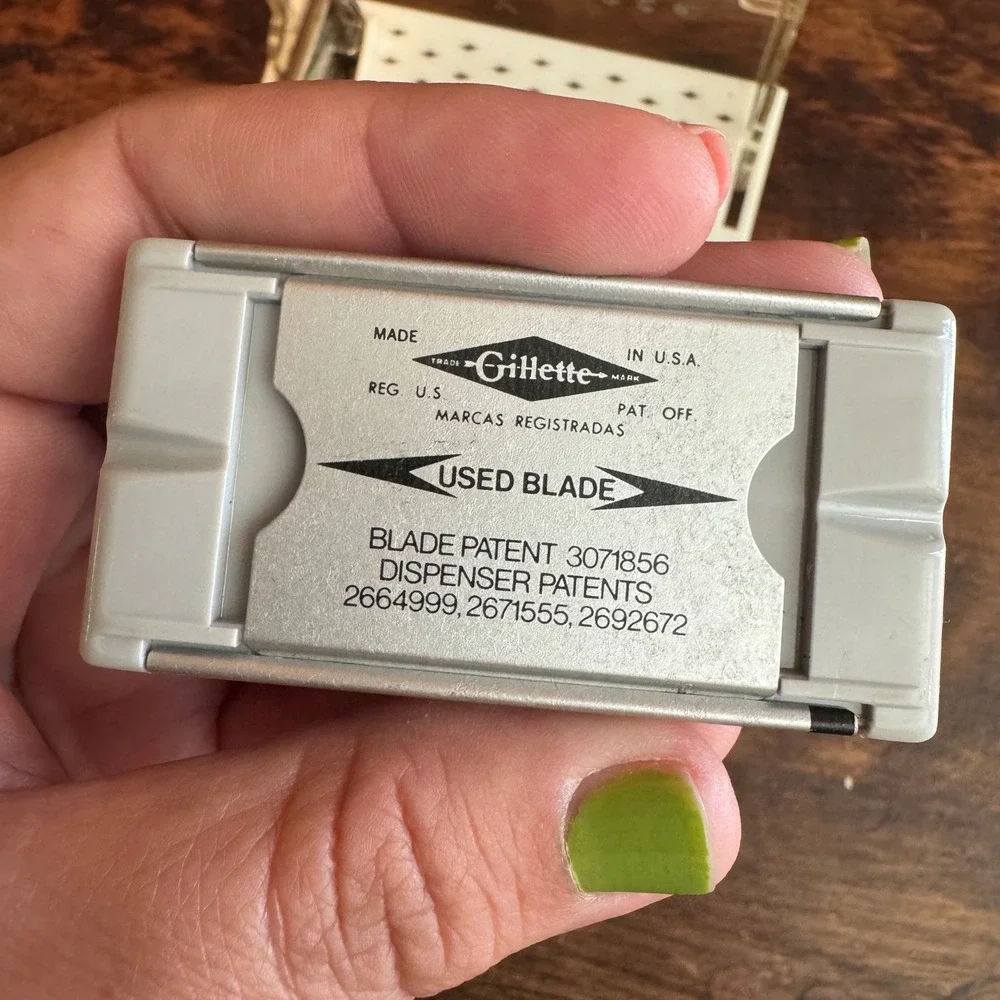 Vintage 1960s Gillette Flare Tip Super Speed G1 Safety Razor‎ & Case Platinum